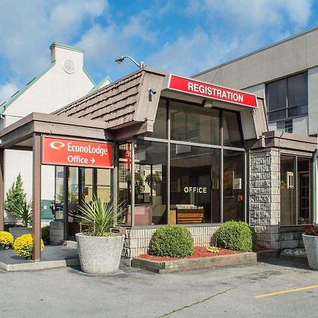 Econo Lodge By The Falls Niagara Falls Exterior foto