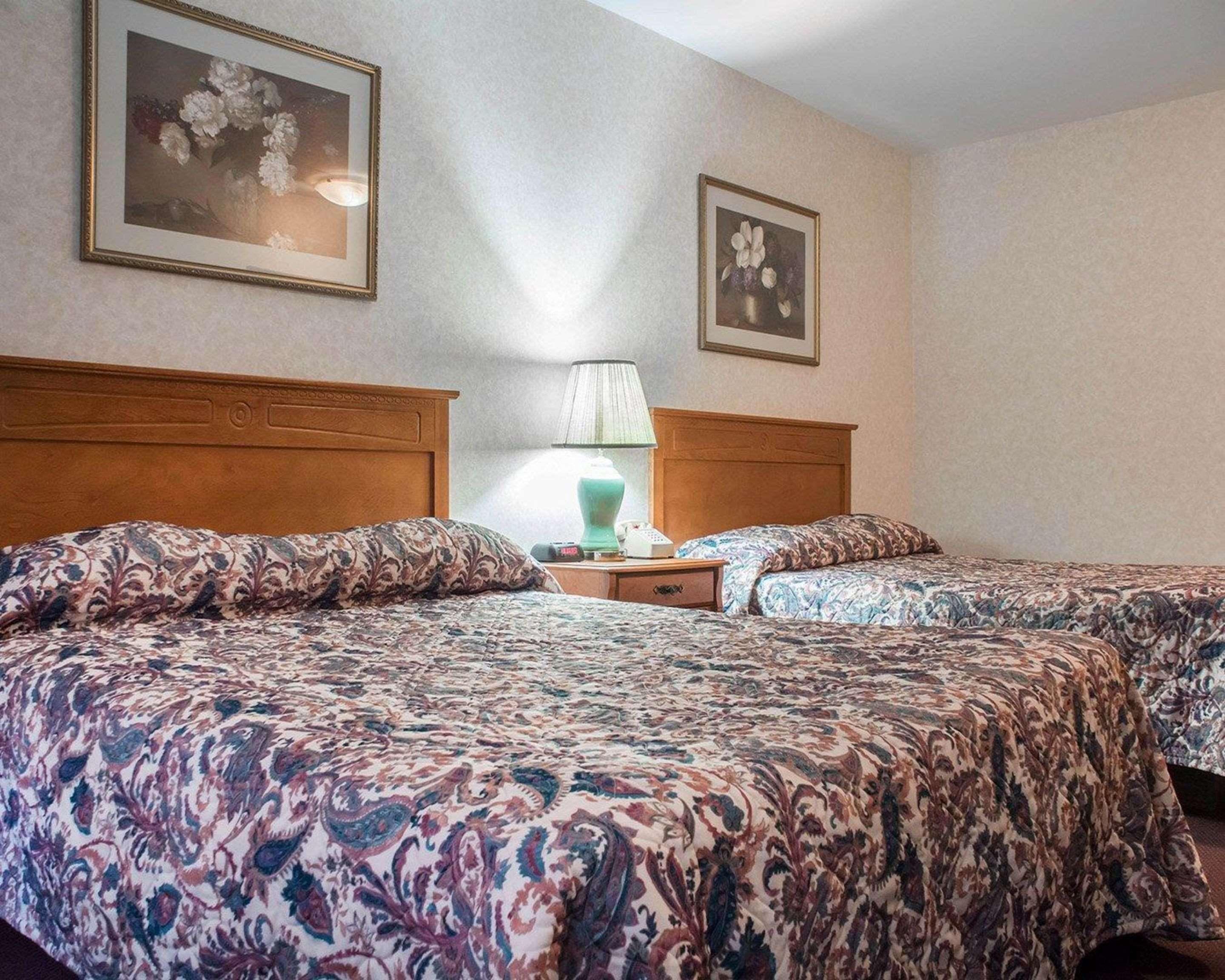 Econo Lodge By The Falls Niagara Falls Exterior foto